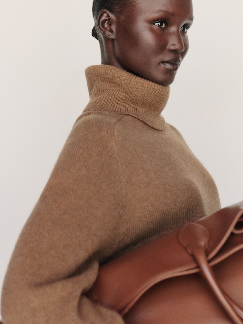 Heathered Chanterelle Dove Cashmere Oversized Turtleneck - Image 5