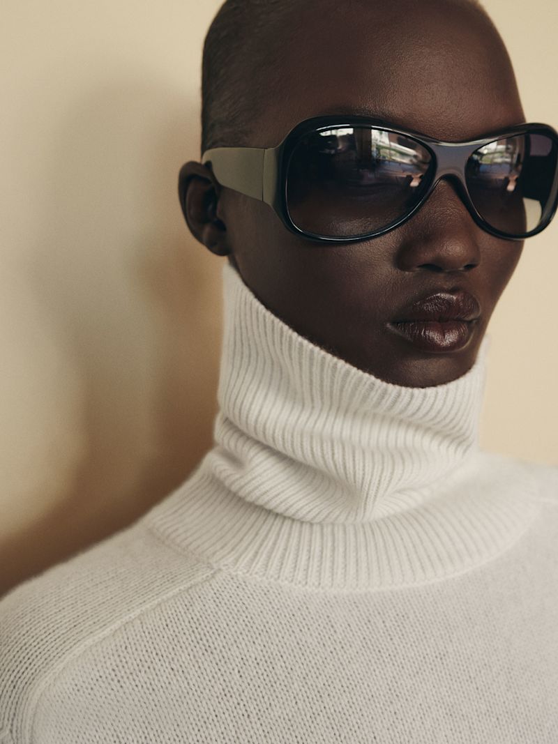 Yogurt Dove Cashmere Oversized Turtleneck - Image 2